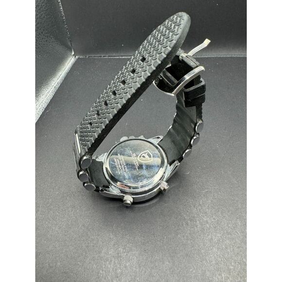 Shark Dual Time Digital Quartz Date Alarm Sports Wrist Watch WR 30M White Dial - Picture 7 of 8